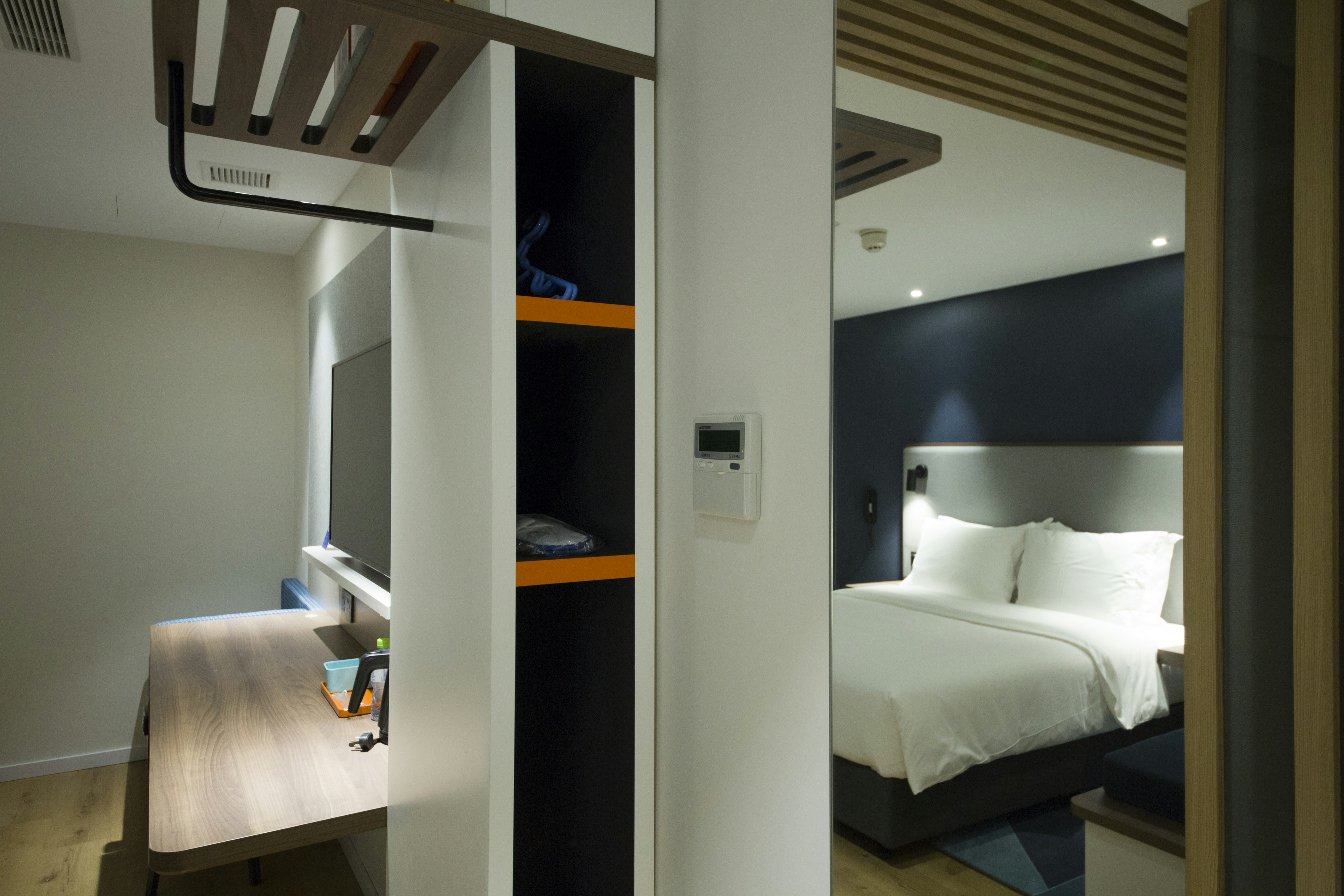 HOLIDAY INN EXPRESS SANYA BAY 30/50