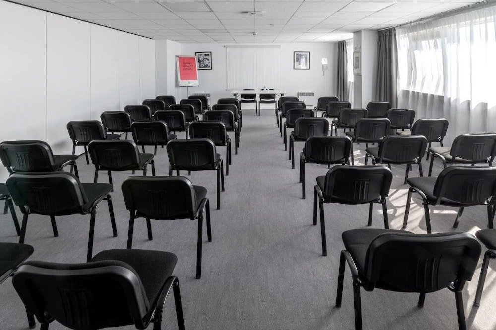 Ibis Styles Cannes Le Cannet 53/67