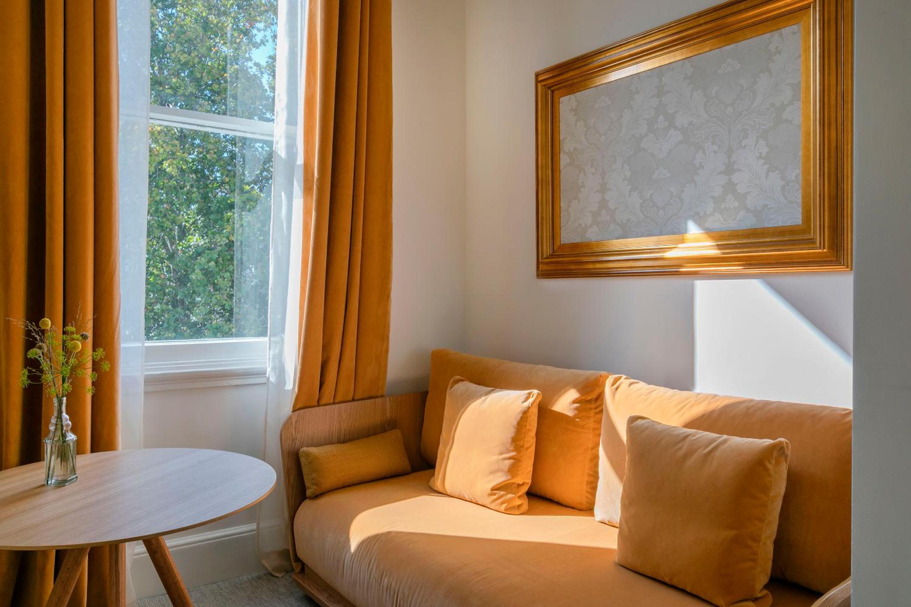 جناح جونيور مع أريكة، Melia London Kensington Member of Melia Collection 9/10
