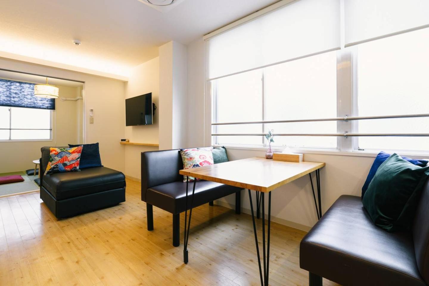 3 Bedrooms, Apartment