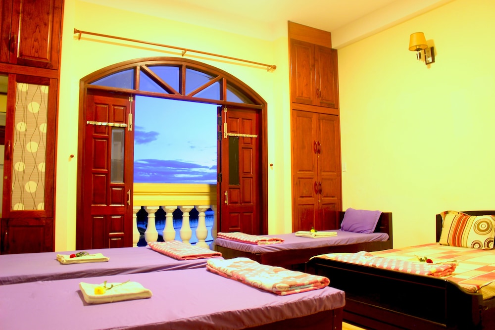 River Park Homestay And Hostel 28/58