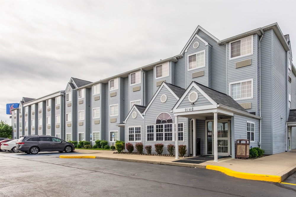 Motel6 Indianapolis, IN 40/51