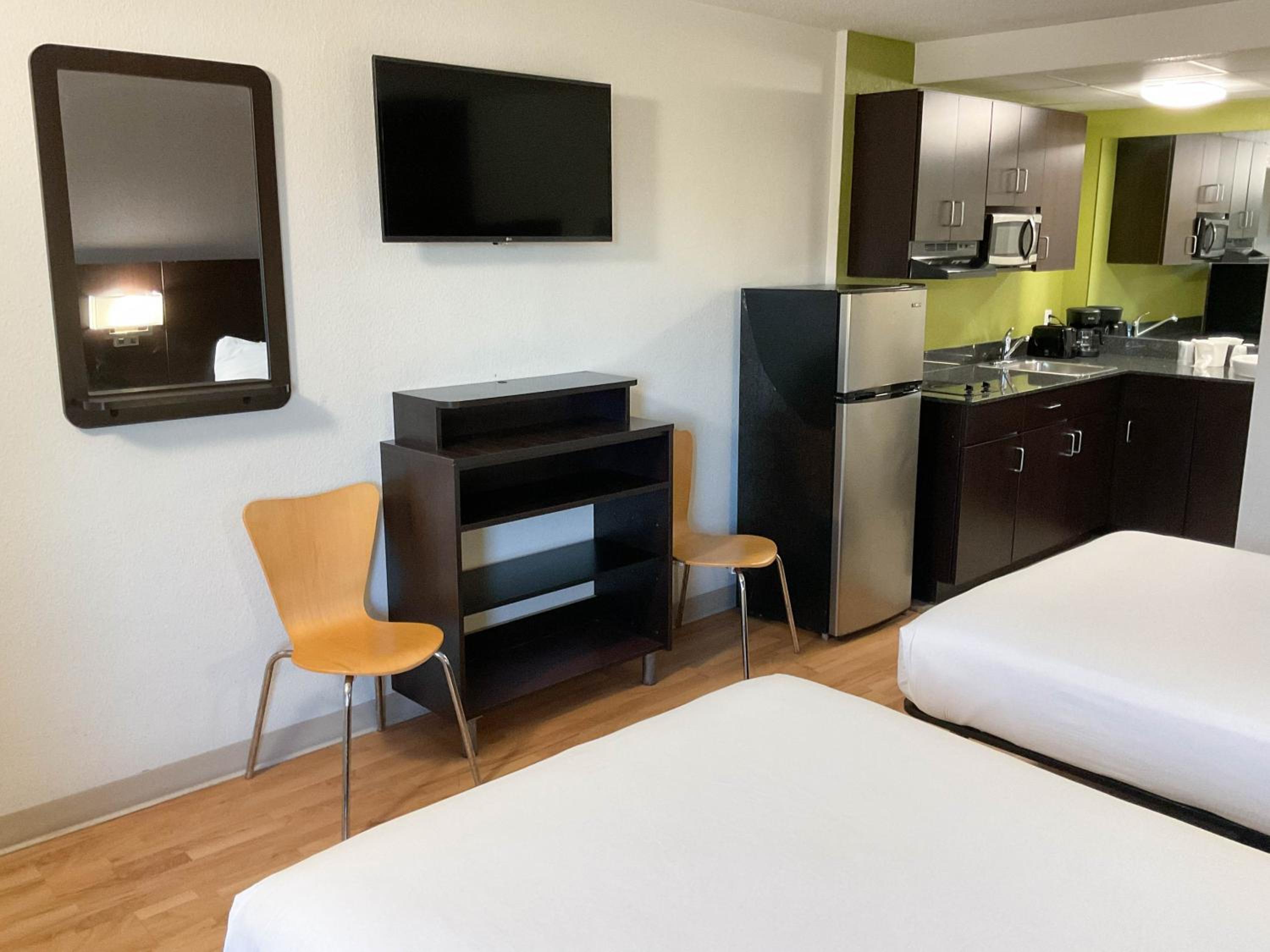 Studio 6 Extended Stay - Columbus, GA -Downtown 10/30