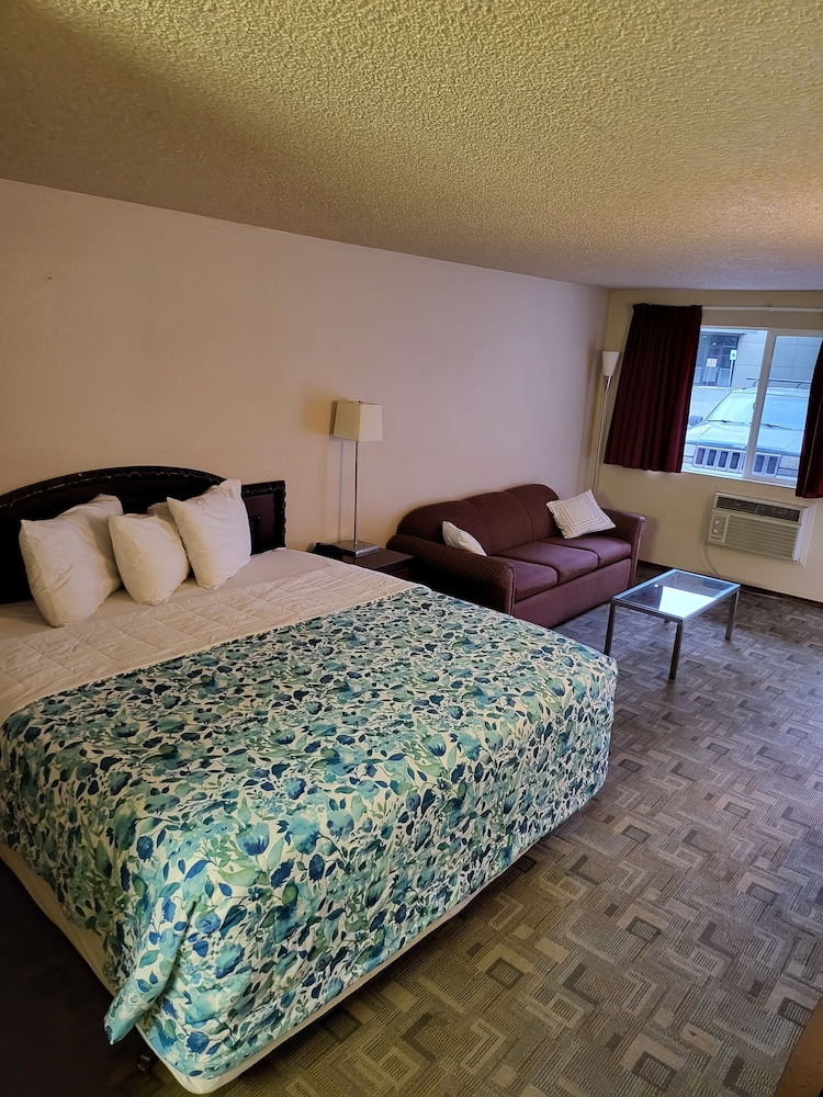 Smokey Point Motor Inn 9/69