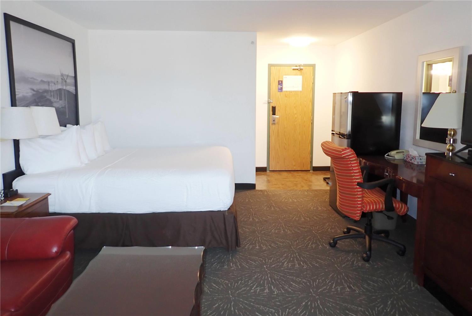 Days Inn by Wyndham Taber 13/21