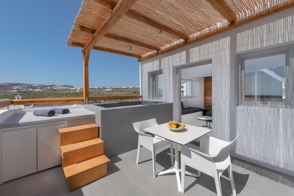 June Twenty Suites 38/50