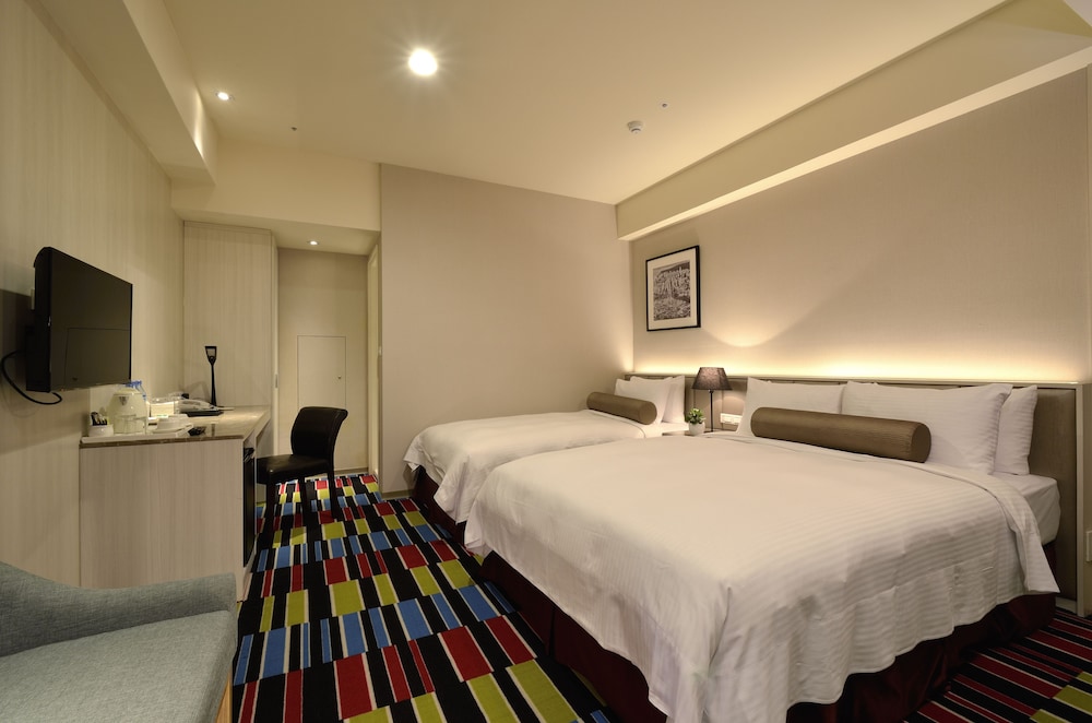 Toong Mao Evergreen Hotel 15/40