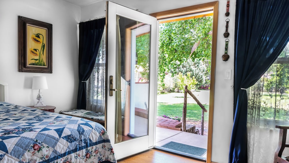 Red Horse Vineyard Bed & Breakfast 21/66
