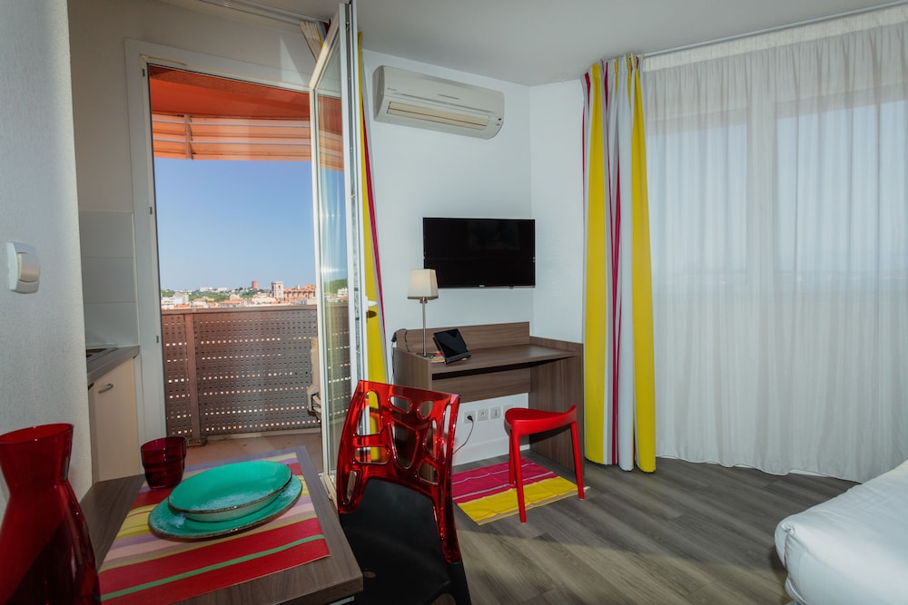 Appart-Hotel Mer & Golf City Perpignan Centre 24/36