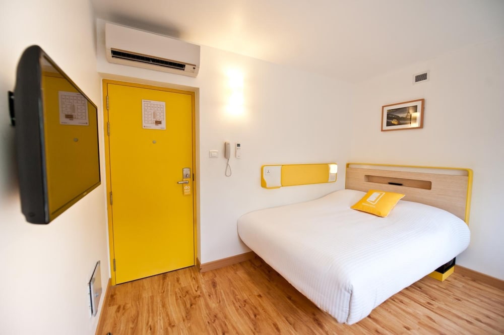 Bloomrooms At Indiranagar 5/44