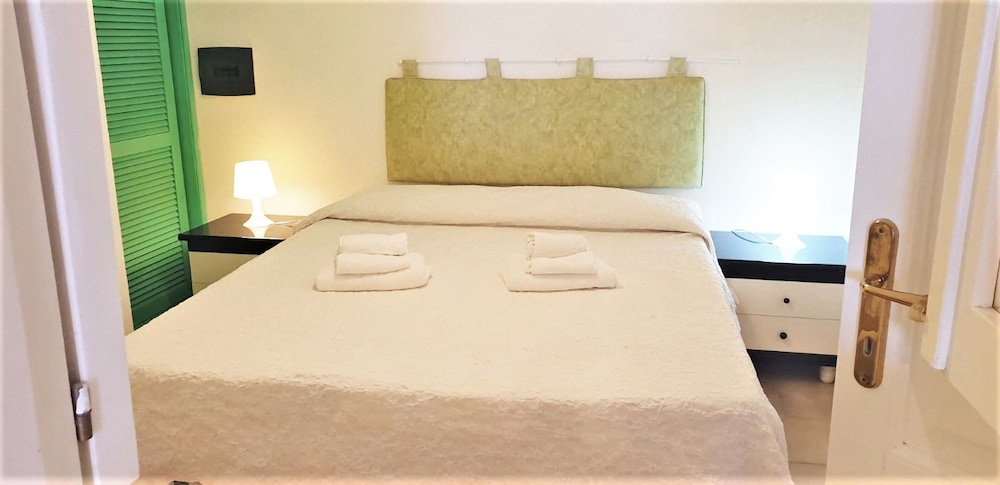 BAIA DE BAHAS - APARTMENTS AND RESORT 30/34