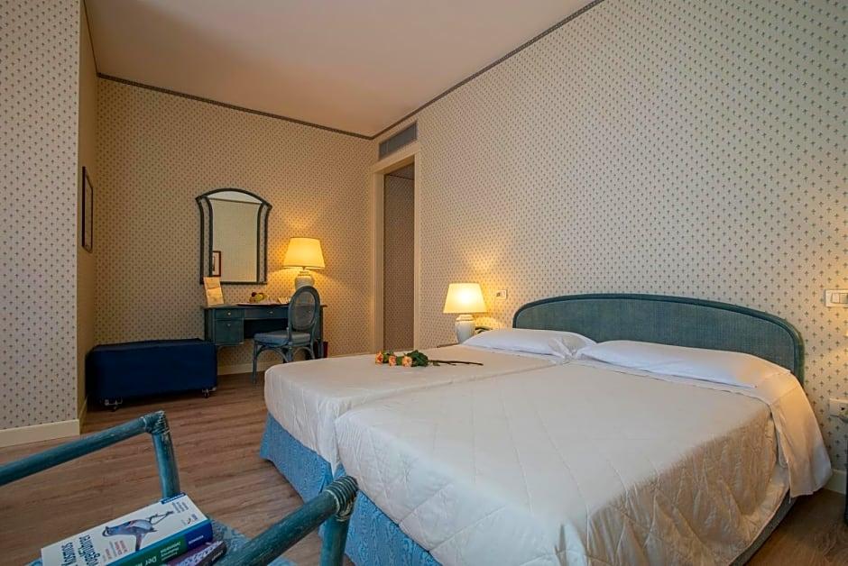 Hotel Astoria 10/50