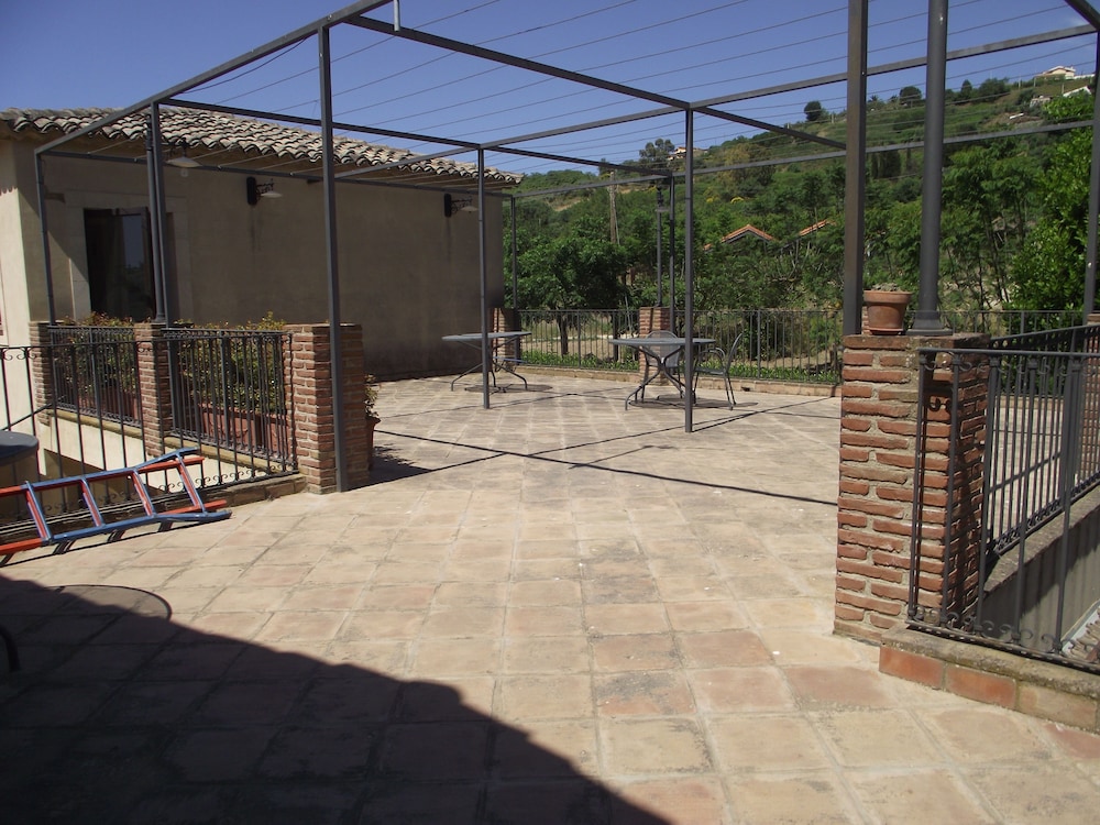 Casale Delle Rose 61/70