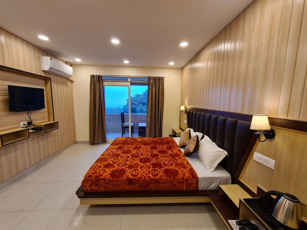Hotel Rajpur Heights 15/50