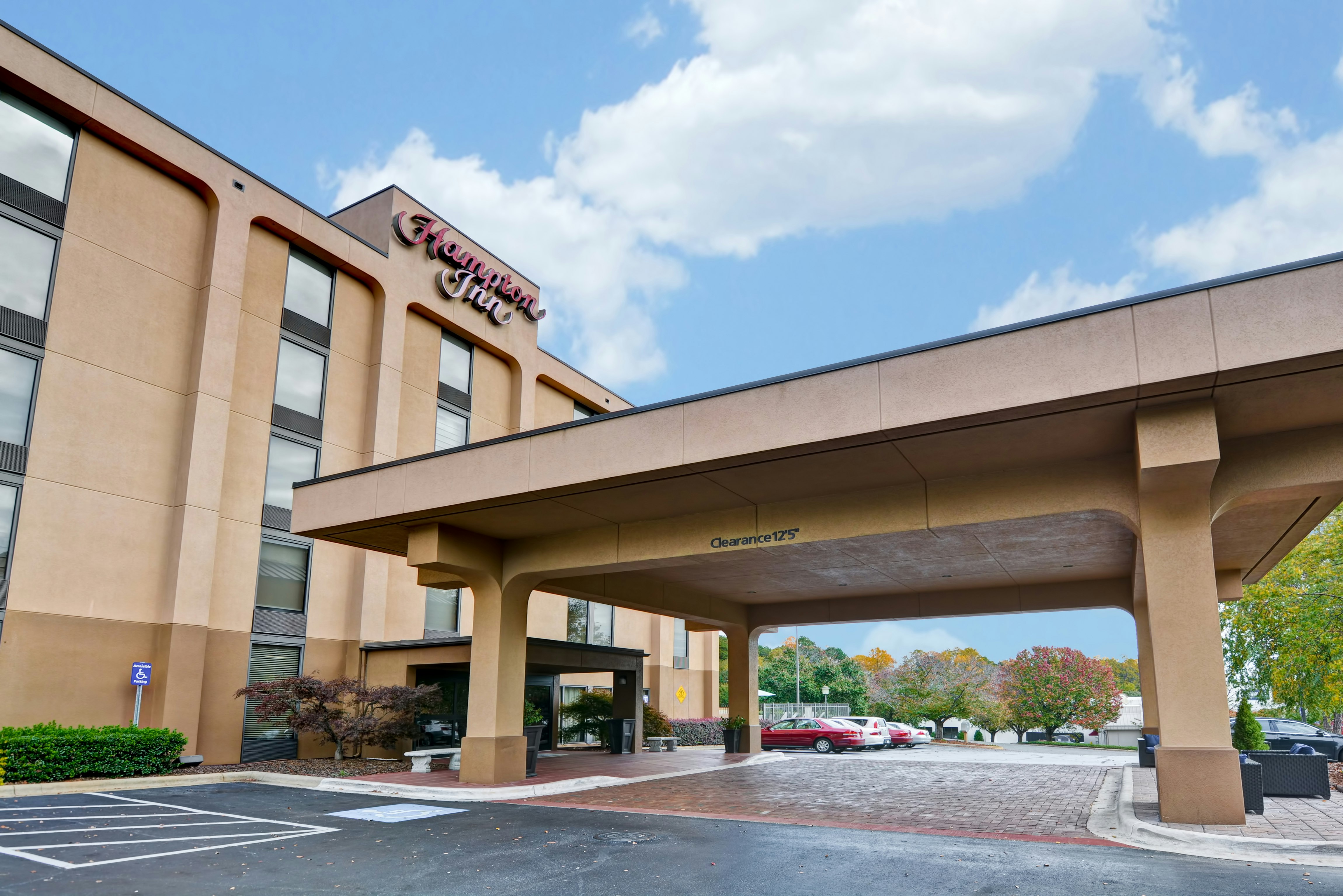 Hampton Inn Charlotte-Gastonia 24/27