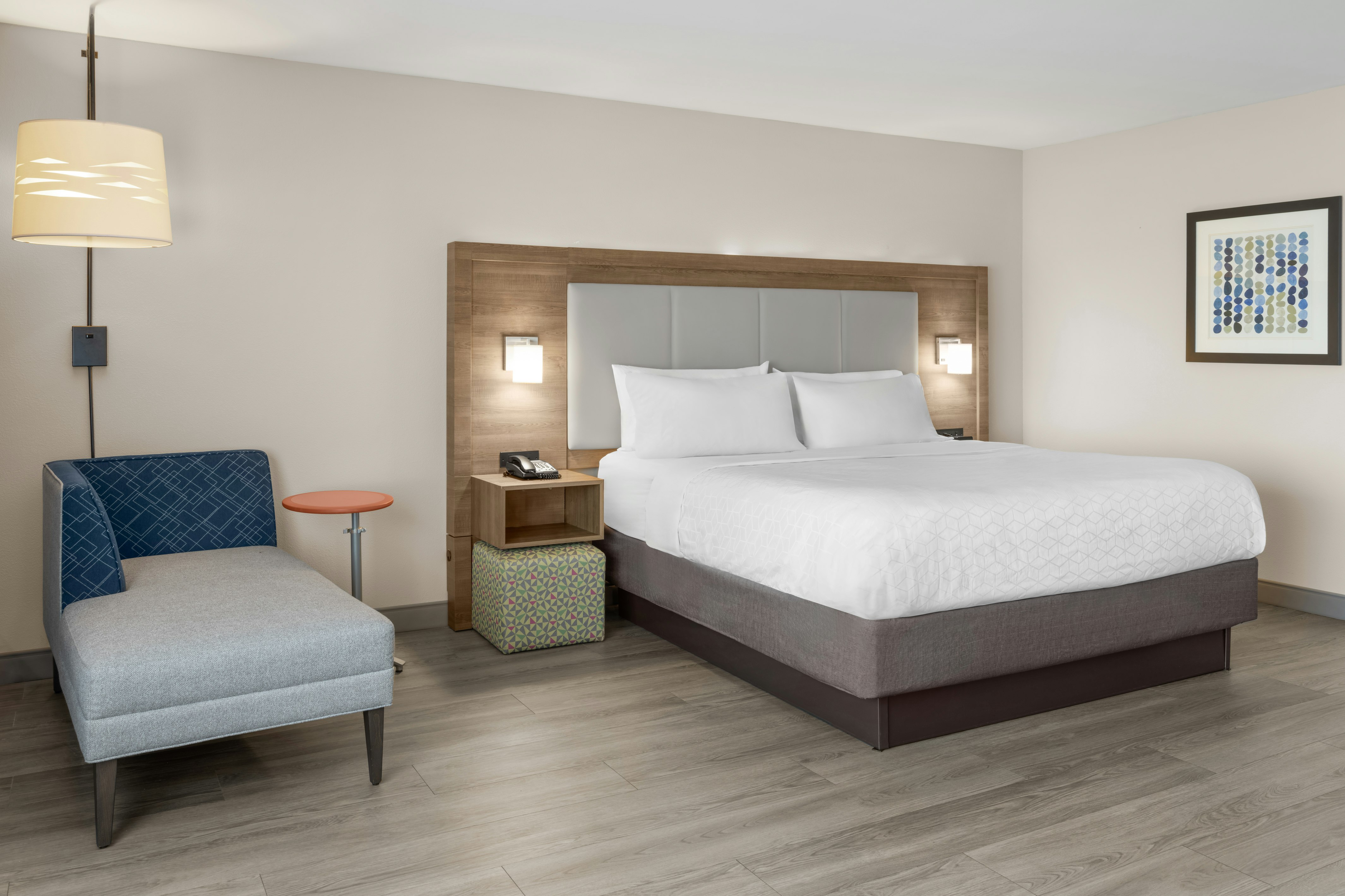 Holiday Inn Express and Suites Mt Sterling North 33/72