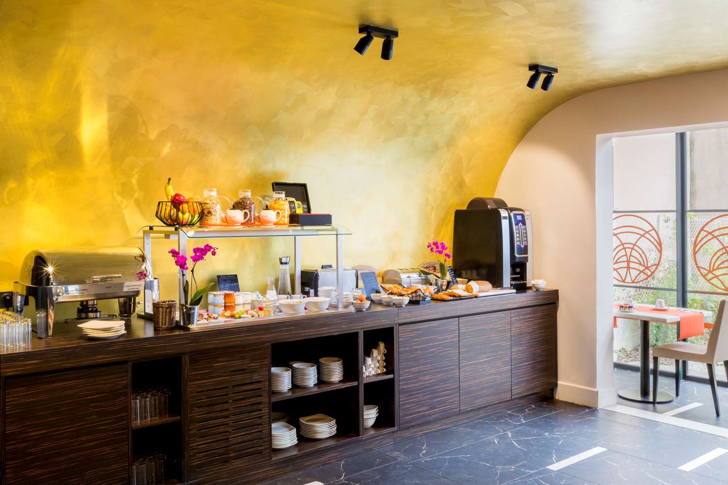 Best Western Hotel Journel Saint-Laurent-Du-Var 35/45