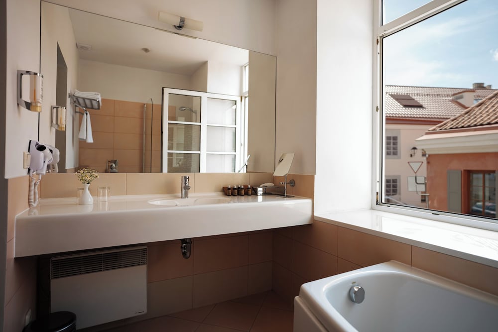 Mabre Residence Hotel 81/82