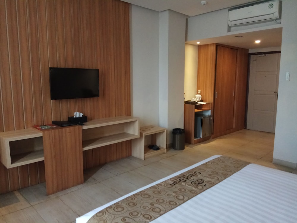 Grand Dian Slawi 23/30