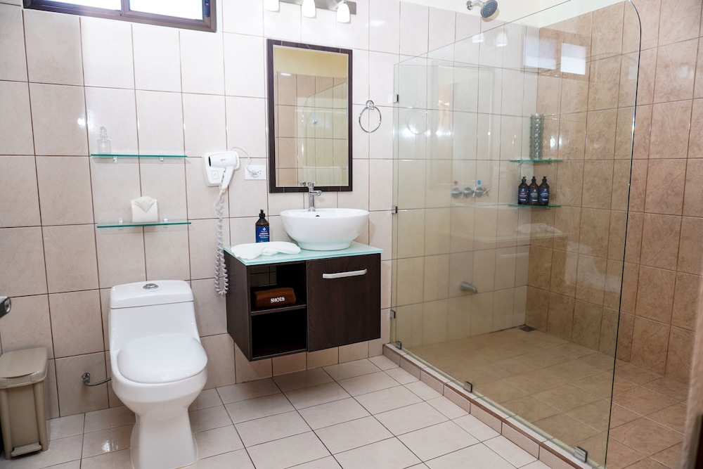Monteverde Rustic Lodge 48/50