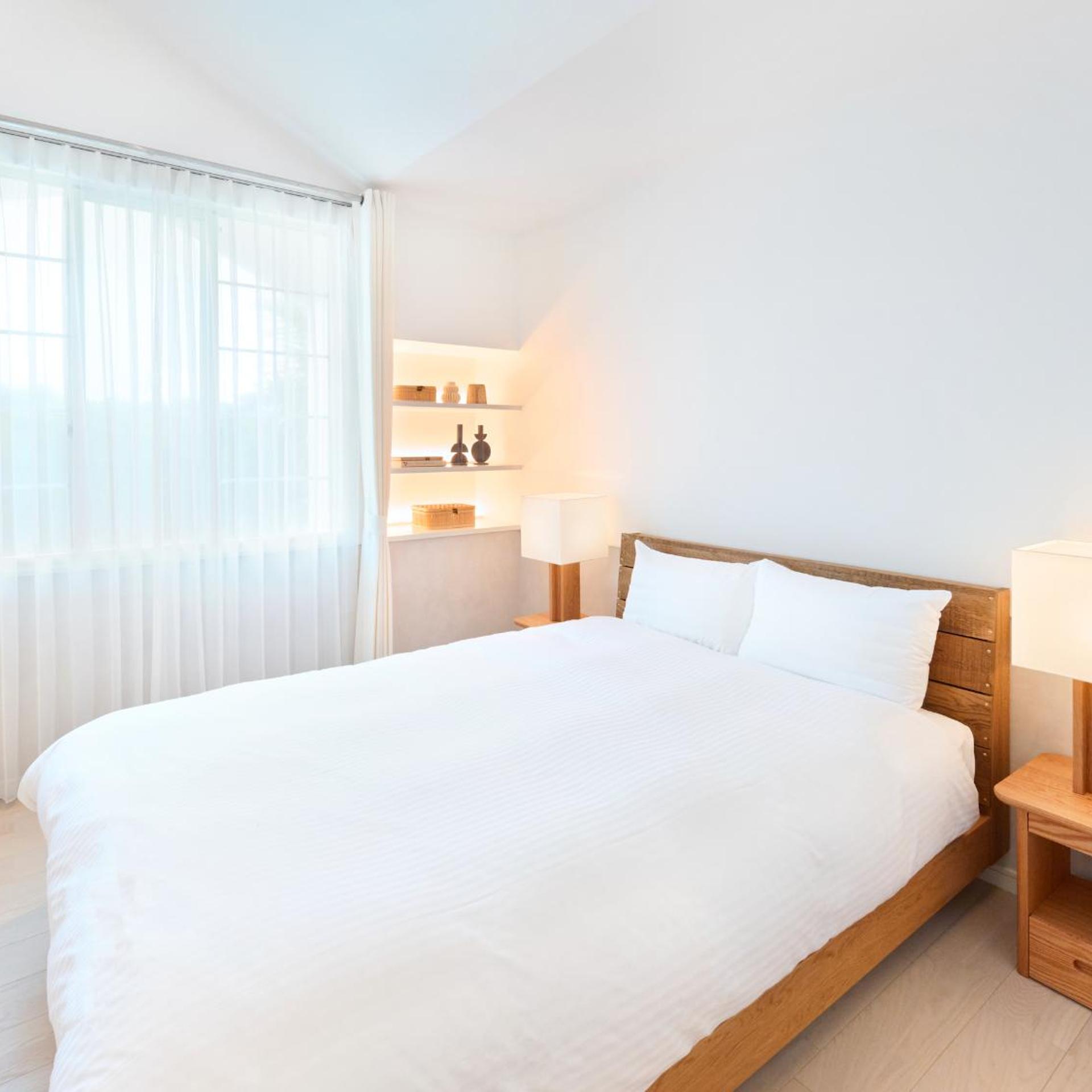 Residential, Double Bed