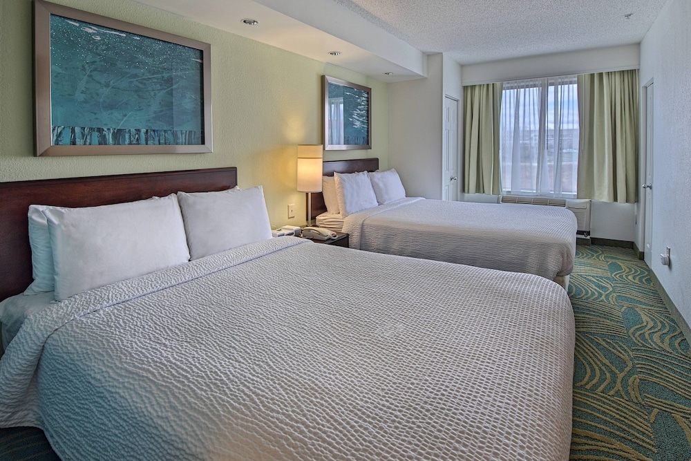 SUITE, 2 DOUBLE BEDS, ACCESSIBLE
