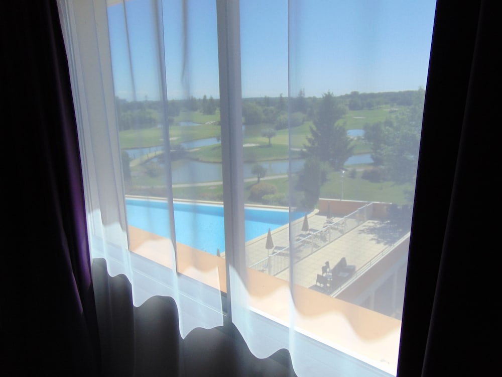 Mercure Toulouse Aeroport Golf De Seilh 38/72