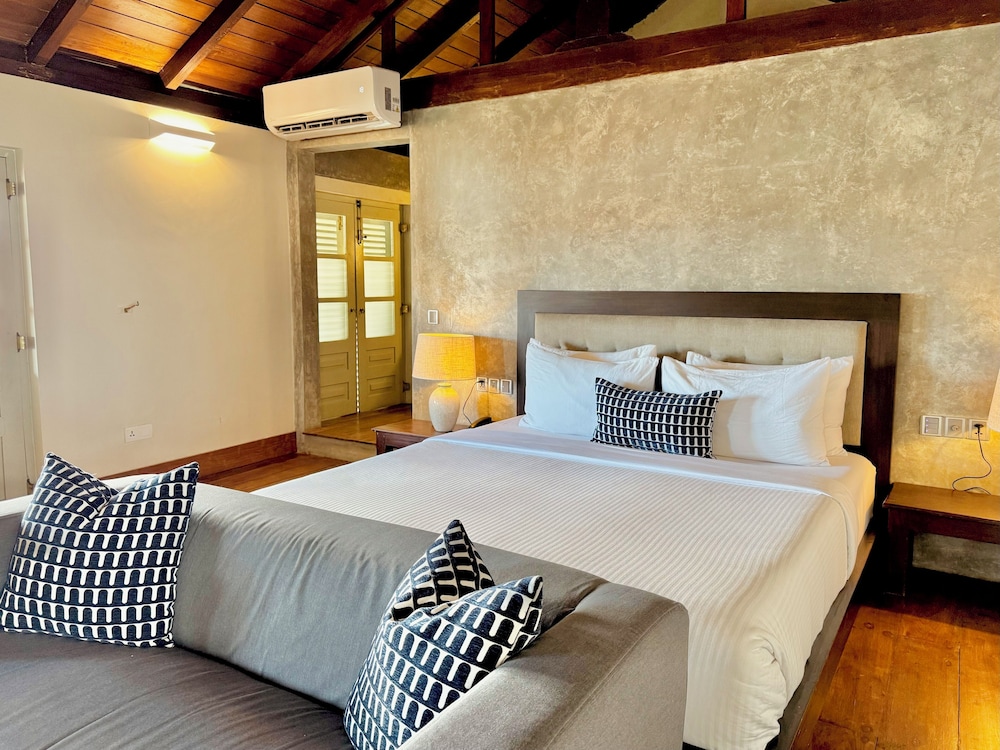 EXCLUSIVE, DOUBLE BED, OCEAN FRONT, SEA VIEW