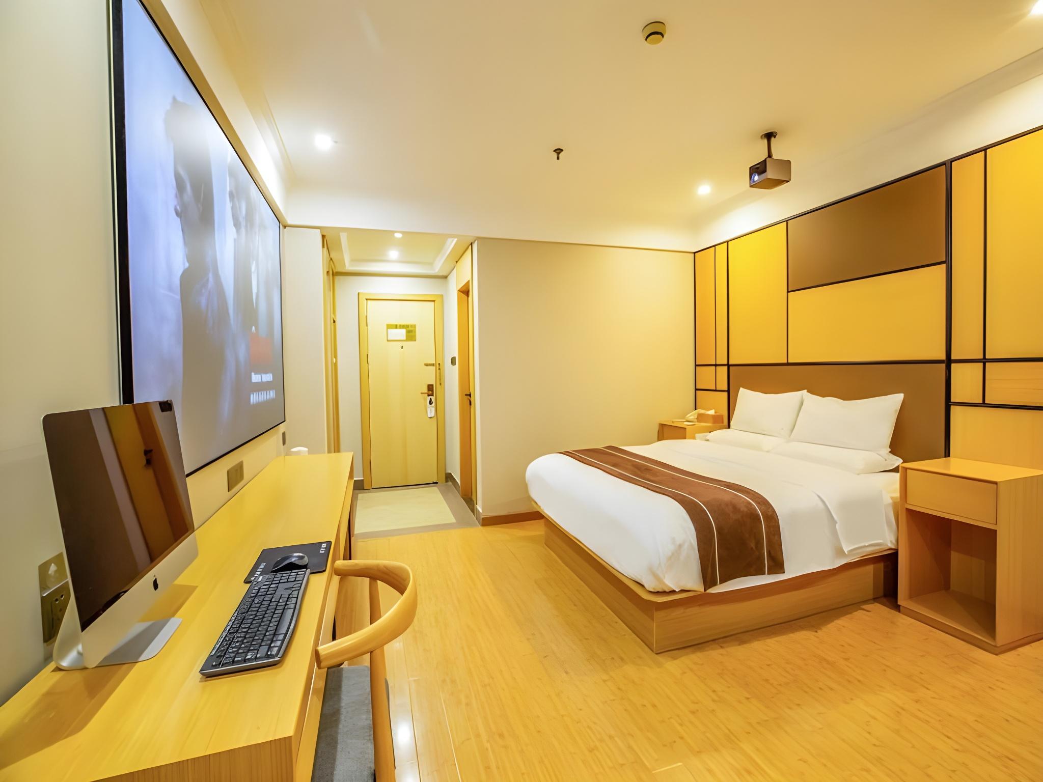FEATURE, QUEEN BED