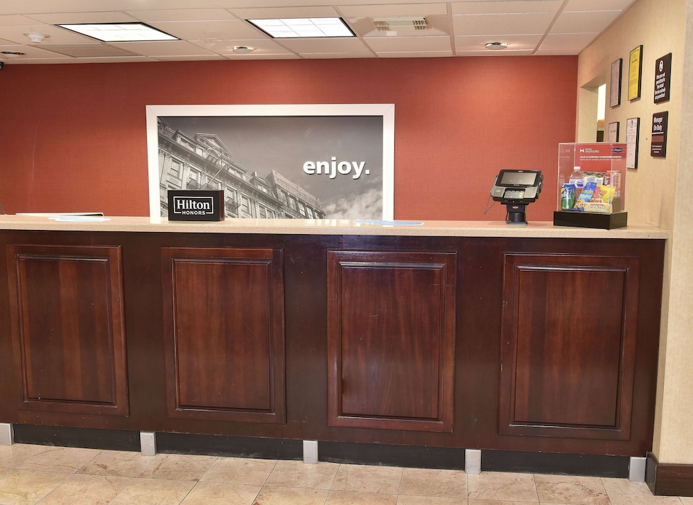 Hampton Inn Selma 7/42