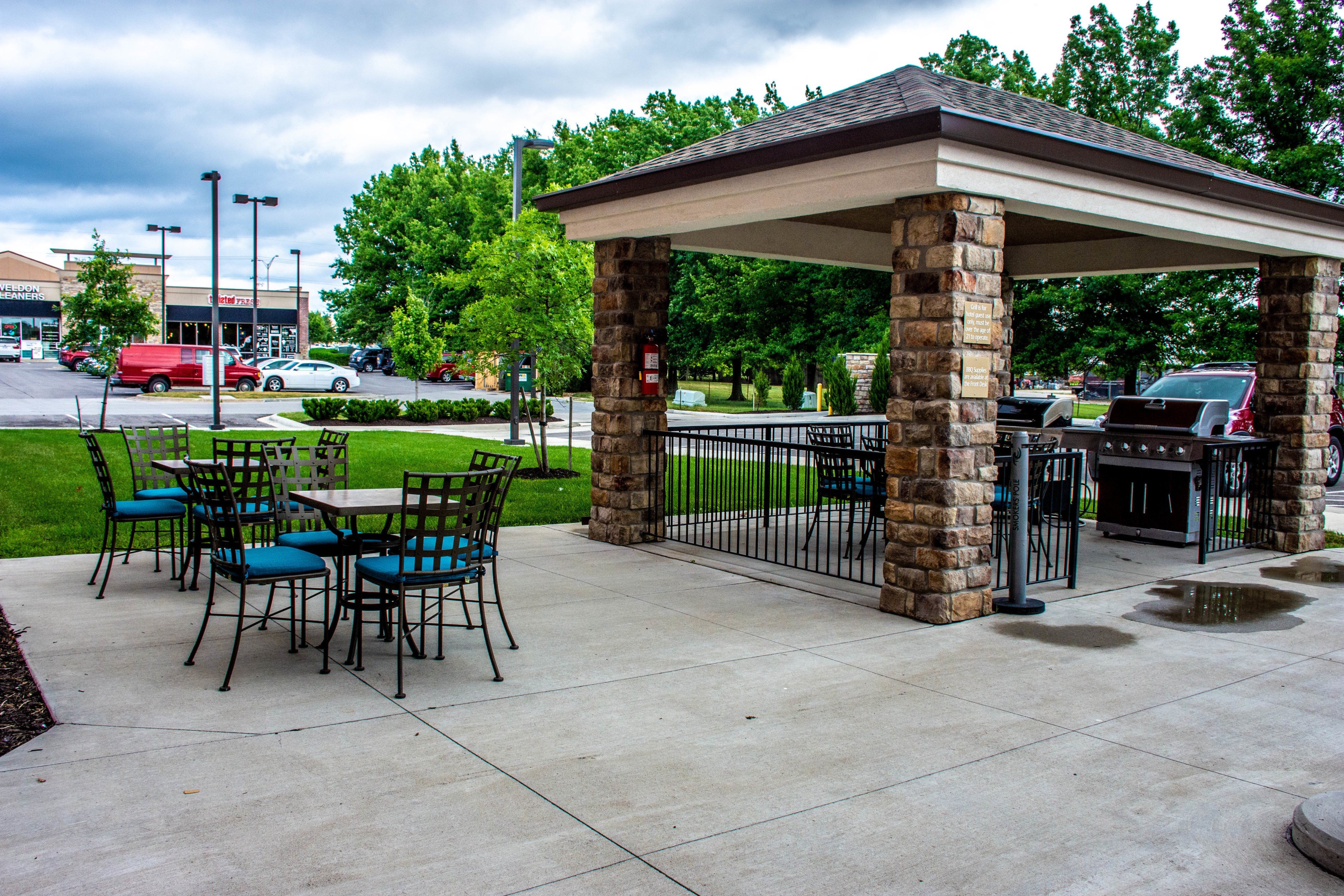 CANDLEWOOD SUITES OVERLAND PARK 42/59