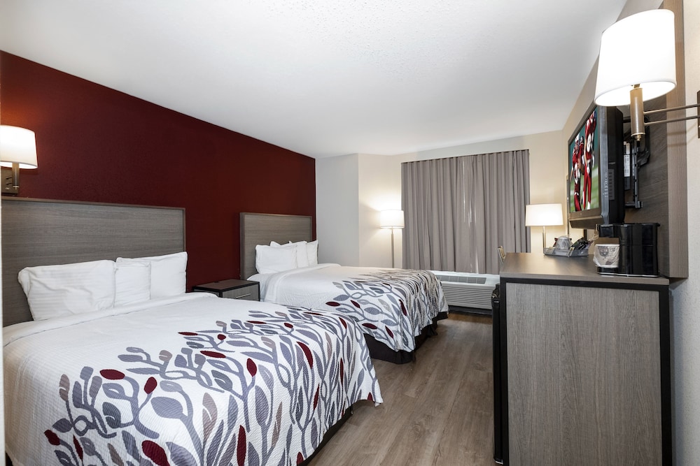 Red Roof Inn Clifton Park 11/37