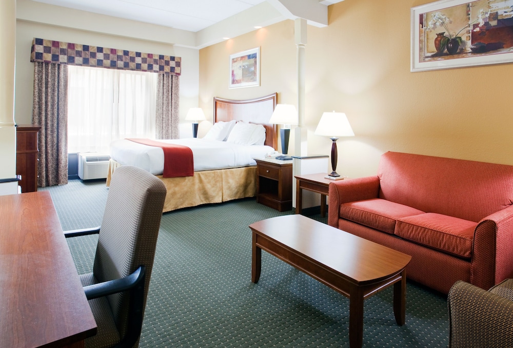 Four Points by Sheraton Fayetteville Fort Liberty 25/41