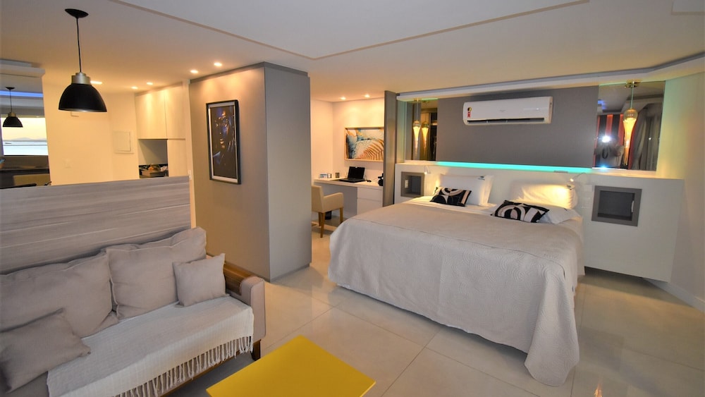 Iate Plaza Hotel 17/50