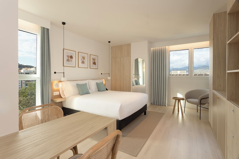 Staybridge Suites & Apartments Malaga by IHG 27/68
