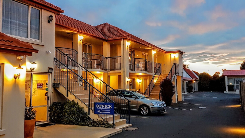 NORTHCOTE MOTOR LODGE 40/49