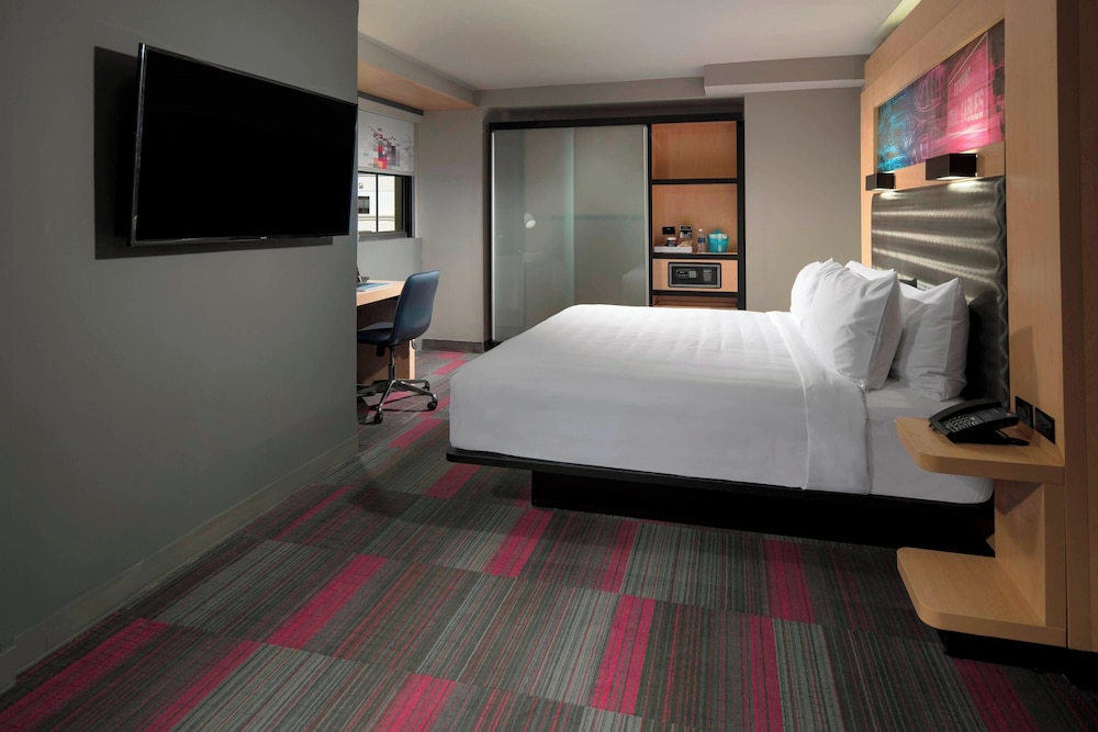 Aloft Coral Gables 12/43