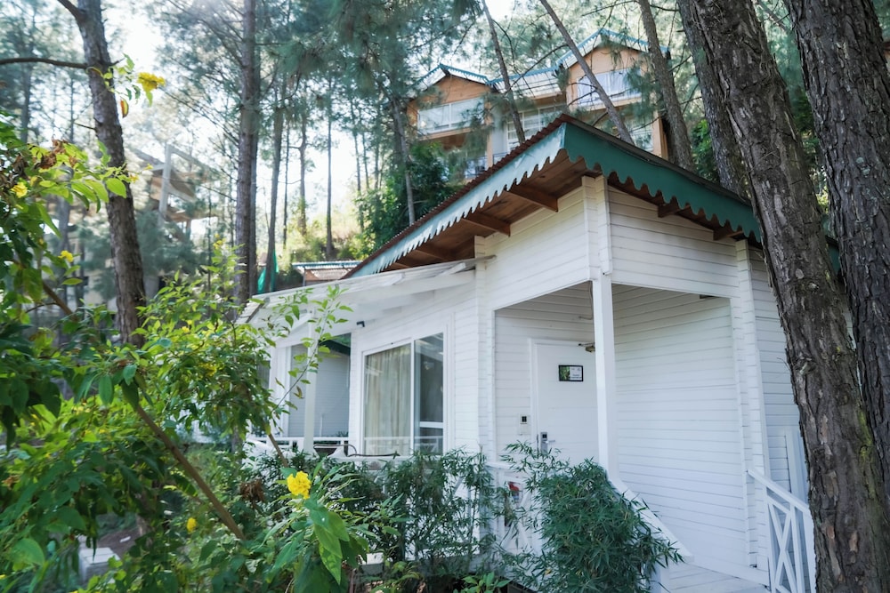 UNA Comfort Kasauli Hills Resorts 3/50
