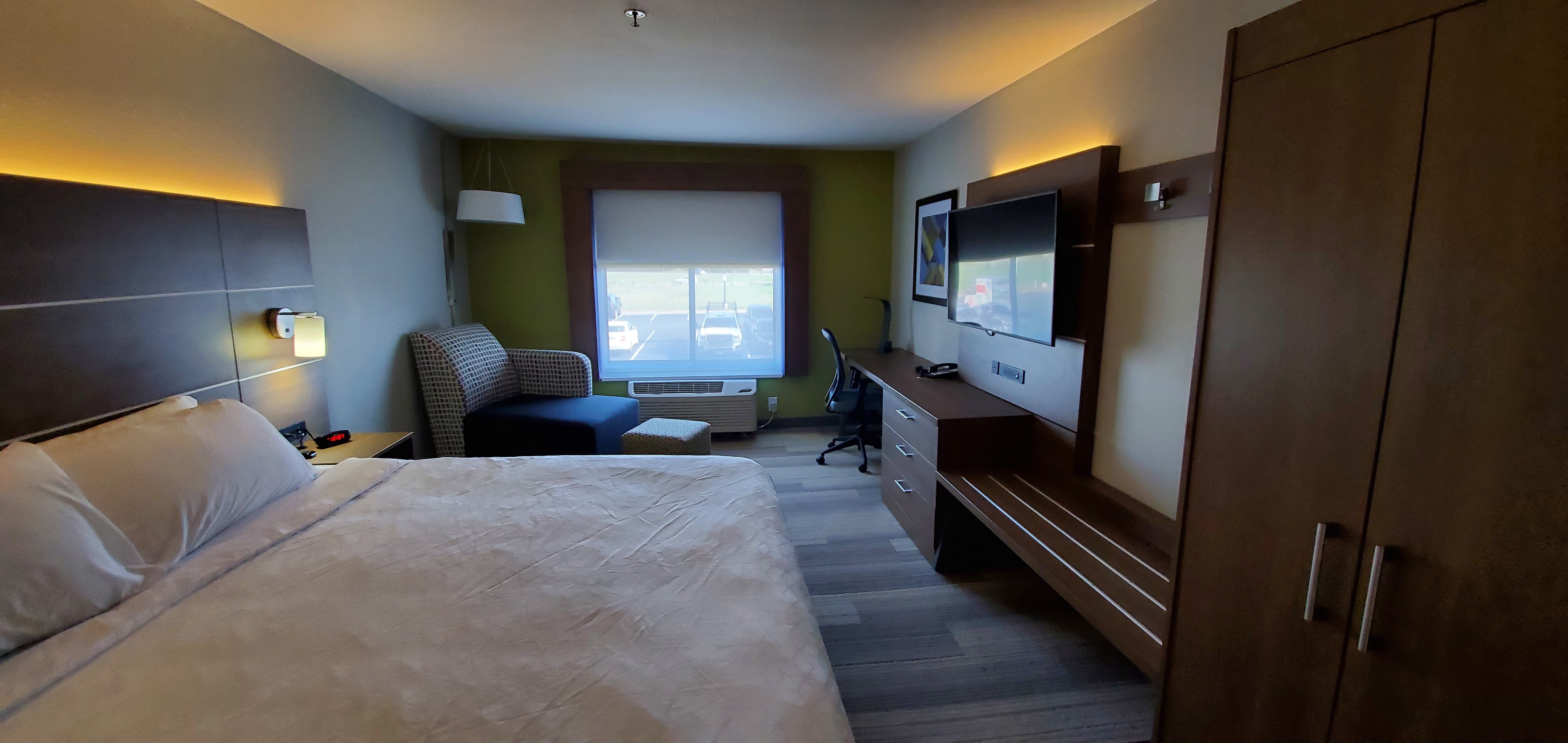 Leisure, King Bed
