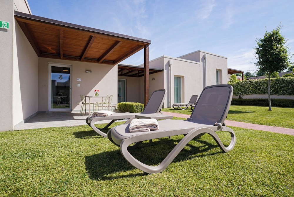 Sisan Family Resort 32/37