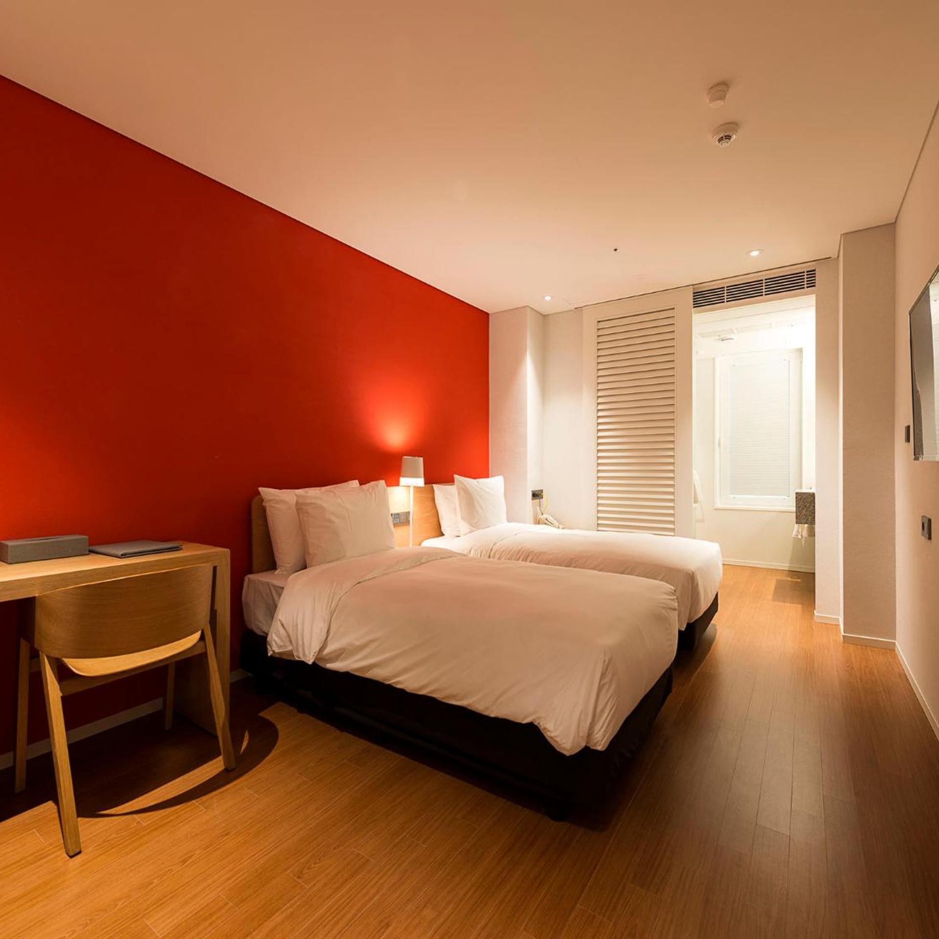 SUPERIOR, TWIN BEDS