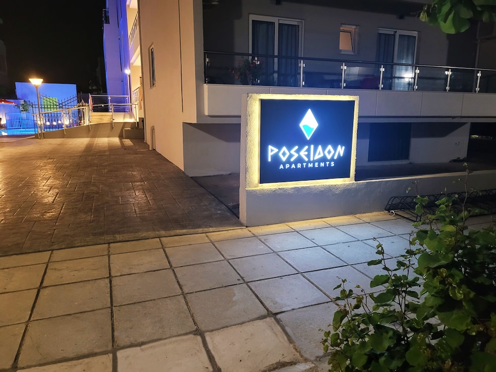 Poseidon Hotel 41/50