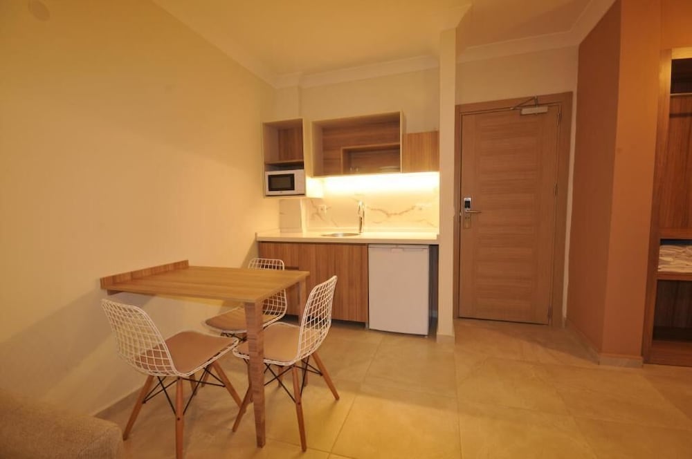 Isla Suite Hotel 33/46