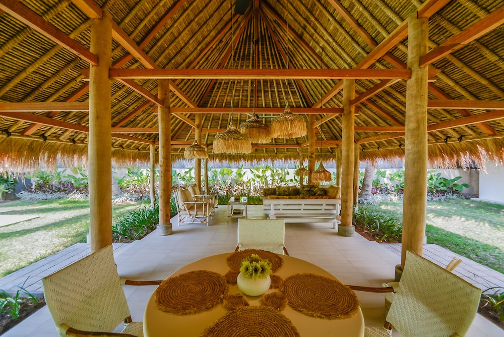 Beach Villas Lombok 72/80