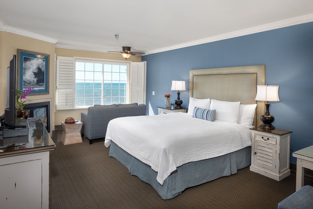Sand Pebbles Inn 14/34