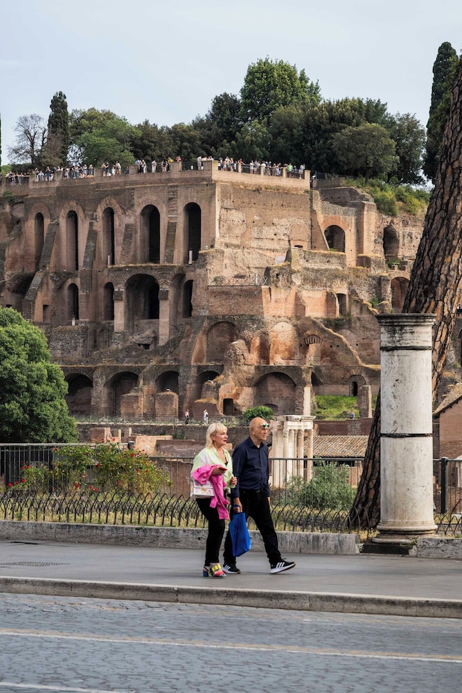 The Roman Empire Guesthouse 5/63