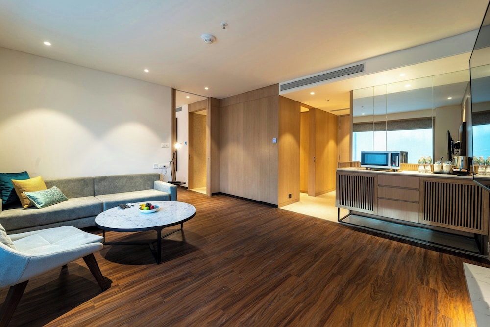 Courtyard By Marriott Vadodara 30/45