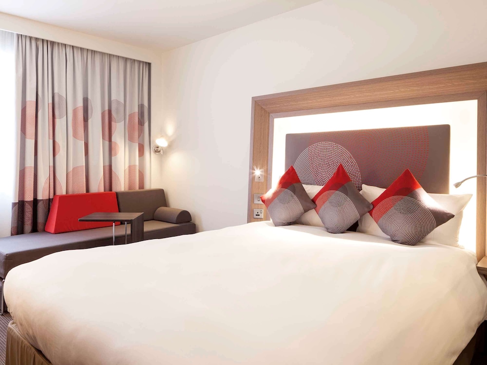 Novotel London Bridge 10/73