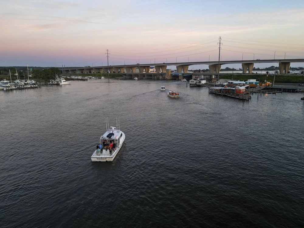 Hyatt Place Kent Narrows and Marina 46/50