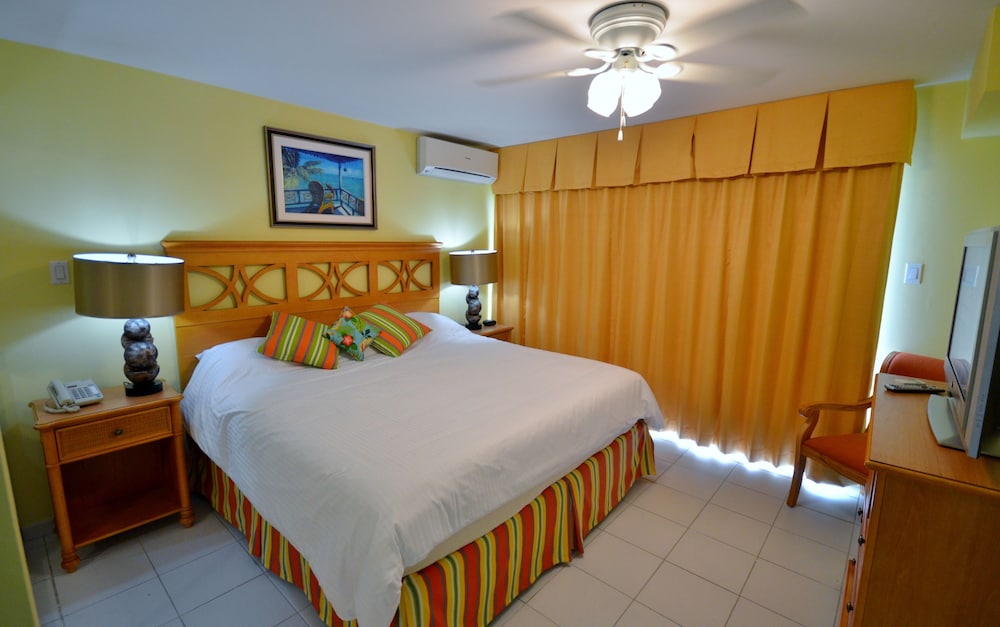 Atrium Beach Resort And Spa St Maarten A Ramada By Wyndham 11/64